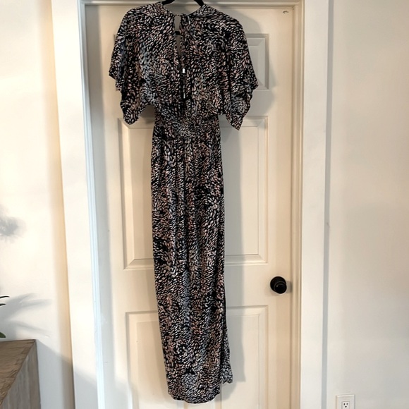 LOVESTITCH Kimono sleeve maxi dress. - Picture 5 of 5